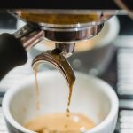Google should deindex paywalled content.